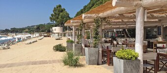 Farmhouse, With Large pvt Pool in Provence