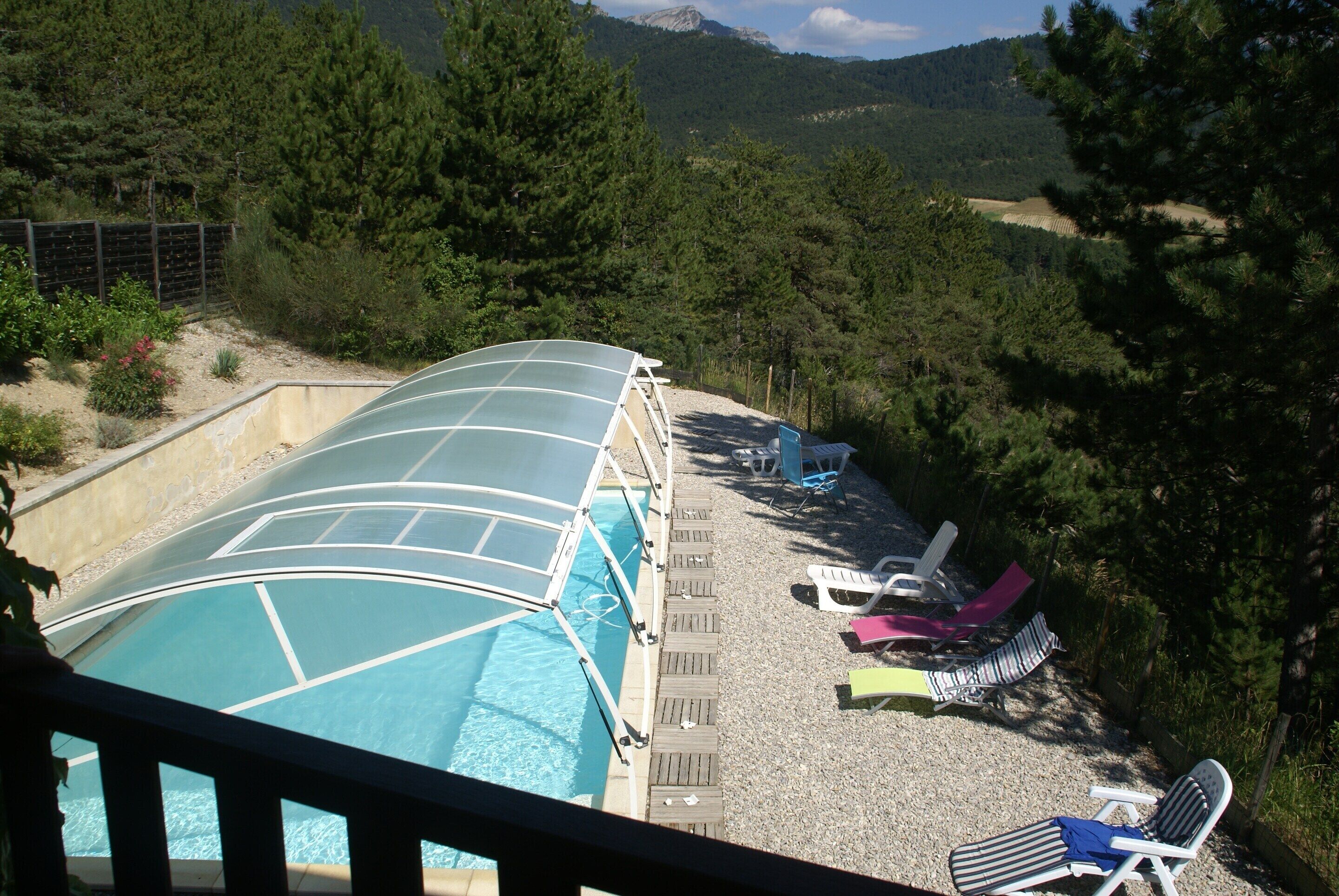 House | Pool