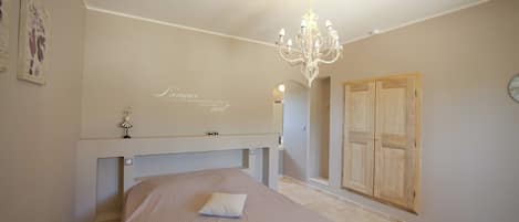 Villa | 6 Schlafzimmer, individuell eingerichtet, Bügeleisen/Bügelbrett