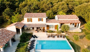 Villa | View from property - Villa in Provence With Infinity Pool (Apt)