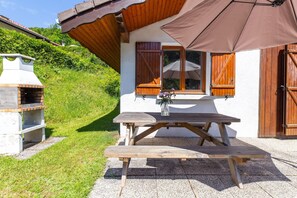 Chalet | Balcony - Chalet in Vosges Forest With Valley View (La Bresse)