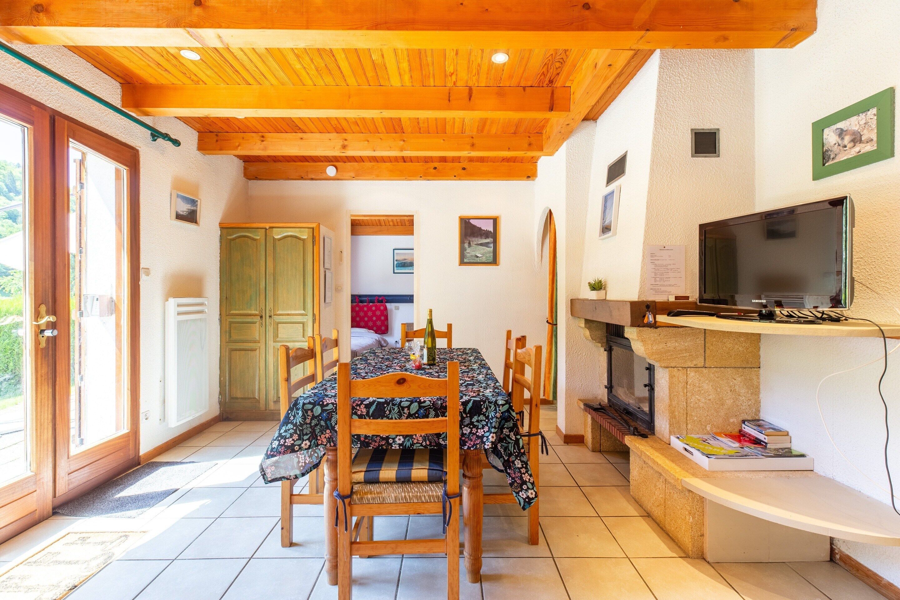 Chalet | Dining