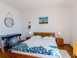 Apartment | 2 bedrooms, individually furnished, iron/ironing board, bed sheets - Seaview Apartment in Cavtat Dalmatia With Garden (Konavle)