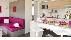 Unclassified image, 5 of 40, button - Lovely Mobile Home in Januv Dul With Swimming Pool (Januv Dul)