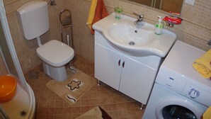 Unclassified image, 4 of 39, button - Quaint Apartment in Pula With Garden (Pula)
