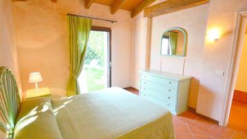 House | 2 bedrooms, individually furnished, bed sheets