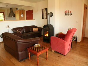 DVD player - Pretty Holiday Home in Lambertsberg With Terrace (Lambertsberg)