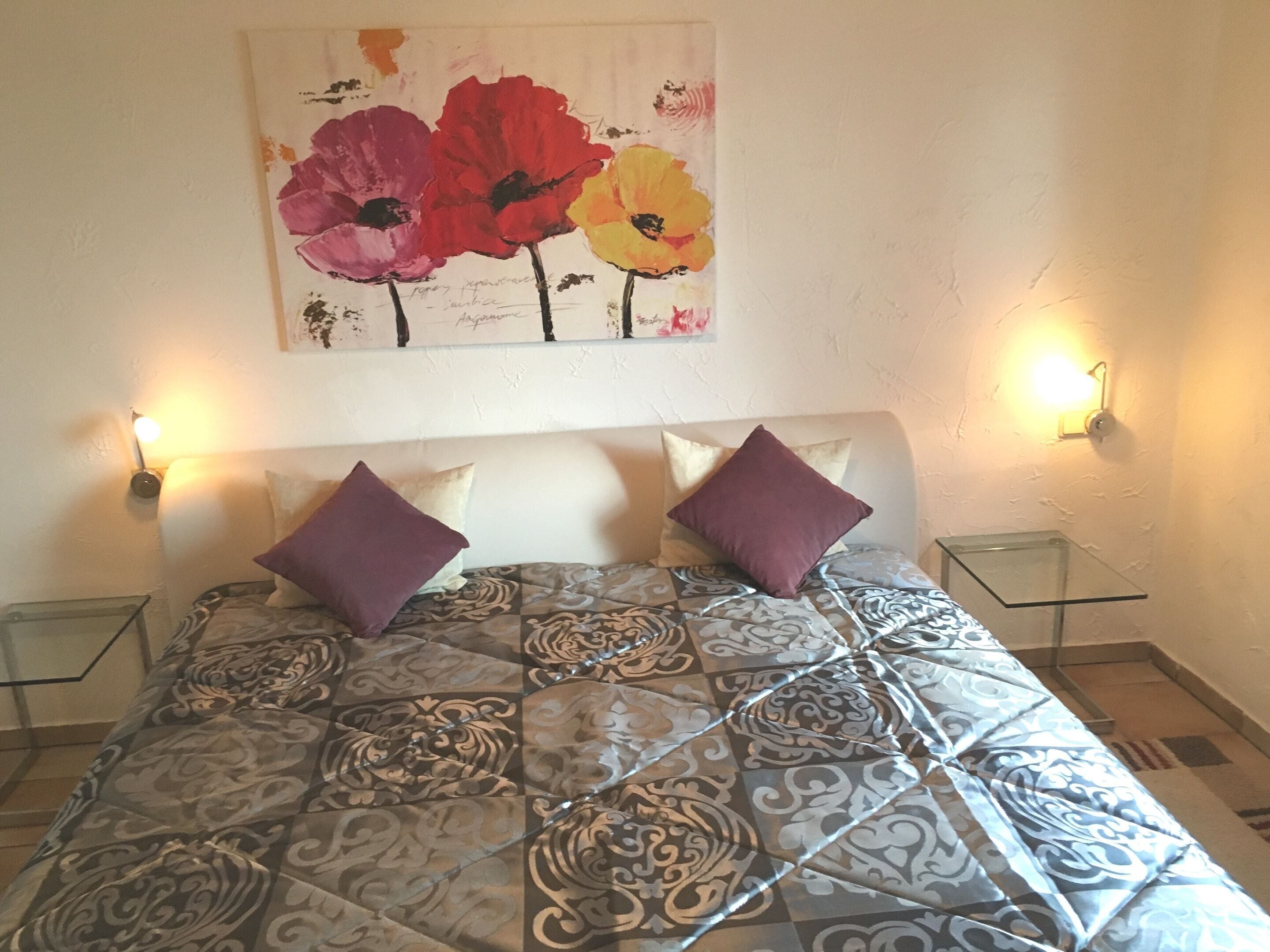 2 bedrooms, individually furnished, bed sheets