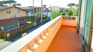Unclassified image, 2 of 24, button - Luxurious Holiday Home in Montignoso With Garden (Montignoso)