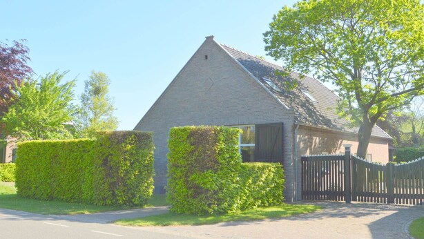 Exterior - Spacious Holiday Home near National Park (Loon op Zand)