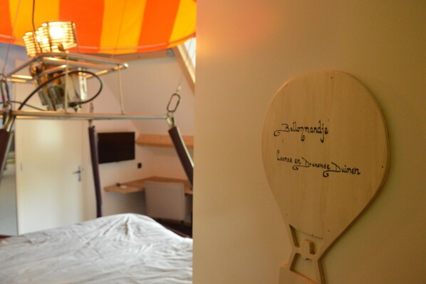 2 bedrooms, individually furnished, bed sheets - Family Home w/ Trampoline (Haaren)