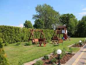 Cottage | Property amenity