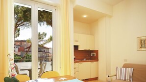 Dining - Luxurious Residential Holiday Home in Pedestrial Zone, Italy (Cattolica)