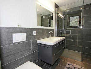 Apartment | Badezimmer