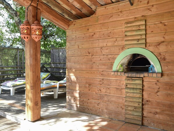 Terrace/patio - Holiday Home in Ardeche With Pool (Saint Alban Auriolles)