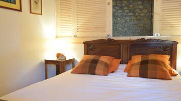 House | 3 bedrooms, individually furnished