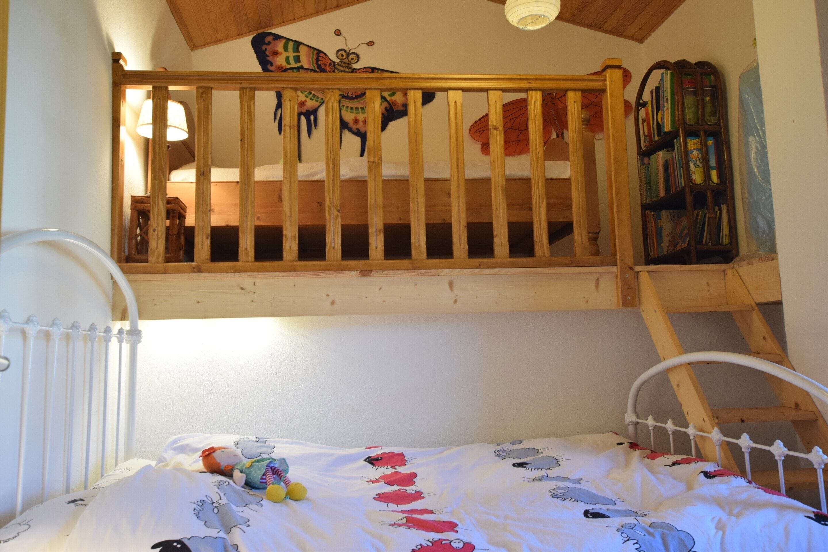 3 bedrooms, individually furnished