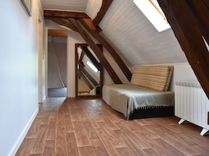 5 bedrooms, individually furnished - Peaceful Holiday Home in Champallement With Roofed Terrace (Champallement)