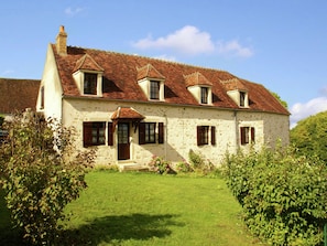 Exterior - Peaceful Holiday Home in Champallement With Roofed Terrace (Champallement)