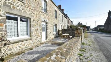 House | Bahagian luar