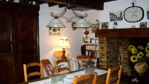 Dining - Fully Unwind in This Holiday Home at the Foot of the Pyrenees (Houeydets)