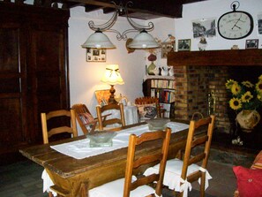 Dining - Fully Unwind in This Holiday Home at the Foot of the Pyrenees (Houeydets)