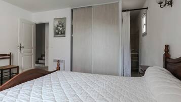 House | 4 bedrooms, individually furnished