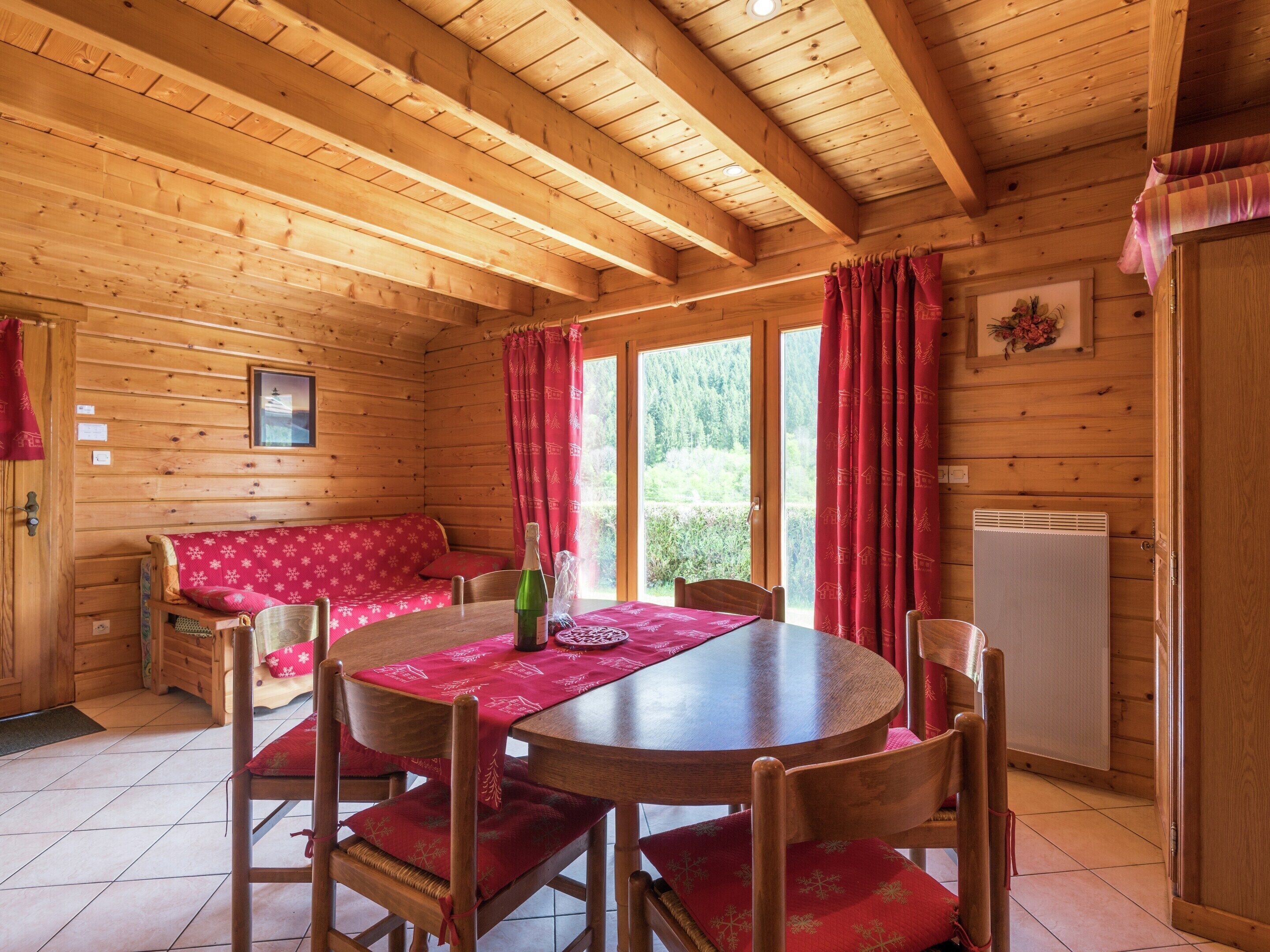 Chalet | Dining