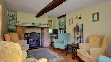 Cottage | Living room | DVD player