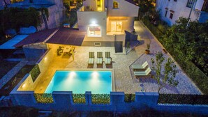 Exterior - Lovely Holiday House With Private Swimming Pool, Charming Covered Terrace, BBQ (Zadar)