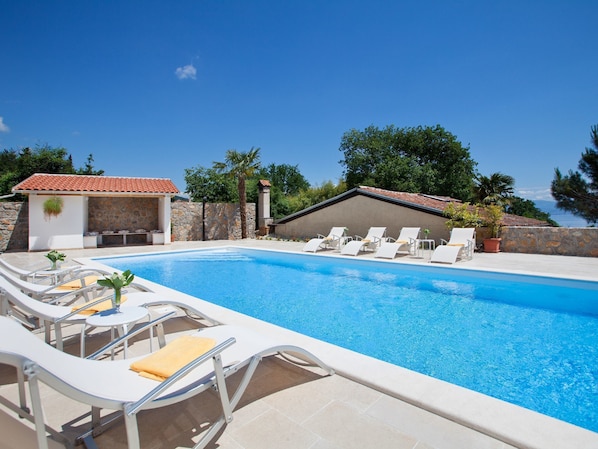 Villa | Pool