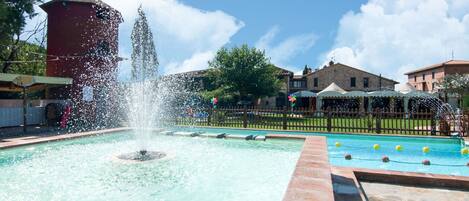 ハウス | プール | 屋外プール