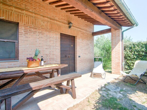 House | Dining