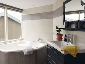 House | Bathroom