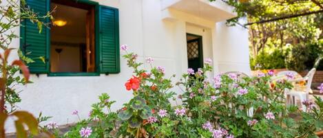 Villa | Exterior