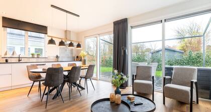 Holiday Home in De Koog Texel With Garden