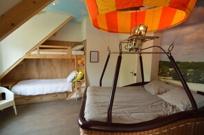 บ้านพัก | 7 ห้องนอน, ตกแต่งพิเศษโดยเฉพาะ, ผ้าปูที่นอน