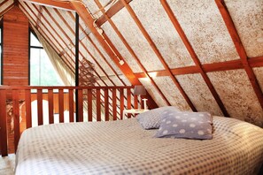 House | 3 bedrooms, individually furnished, bed sheets