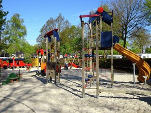 House | Children's area - Spacious Holiday Home in Eersel With Open Fire (Eersel)