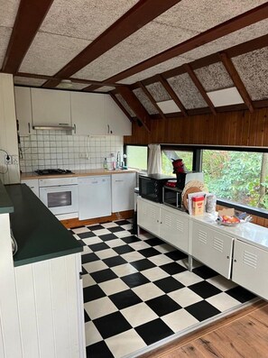 House | Private kitchen - Spacious Holiday Home in Eersel With Open Fire (Eersel)