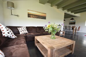 Villa | Living room - Villa in Friesland Near Wadden Coast (Tzummarum)