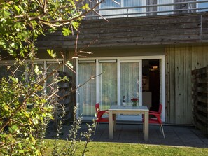 Apartment | Balcony - Apartment in Hollum Near the Sea (Hollum)