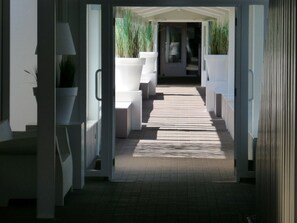 Apartment | Meja sambut tetamu