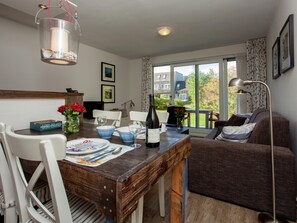 Apartment | Dining - Apartment in Hollum Near the Sea (Hollum)