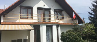 บ้านพักตากอากาศใน ดอบชิเซ ใกล้ลิฟต์สกี