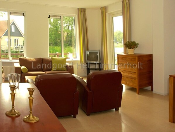 House | Living room