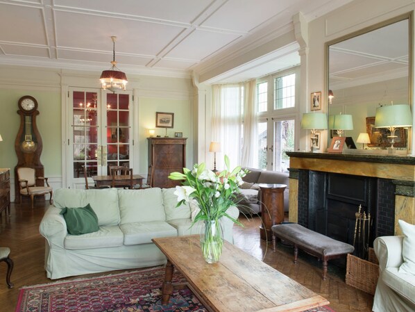 House | Living area
