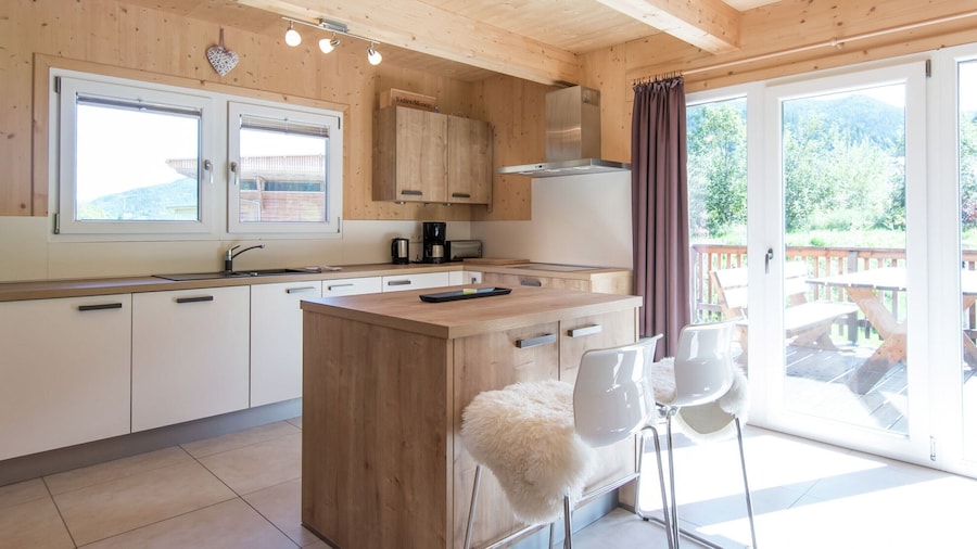 Attractive Chalet With Whirlpool