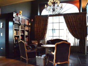 House | Living room | DVD player
