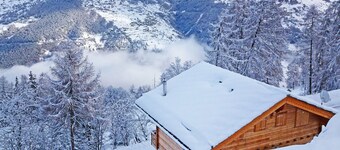 Chalet in Val Dherens Near Ski Lift